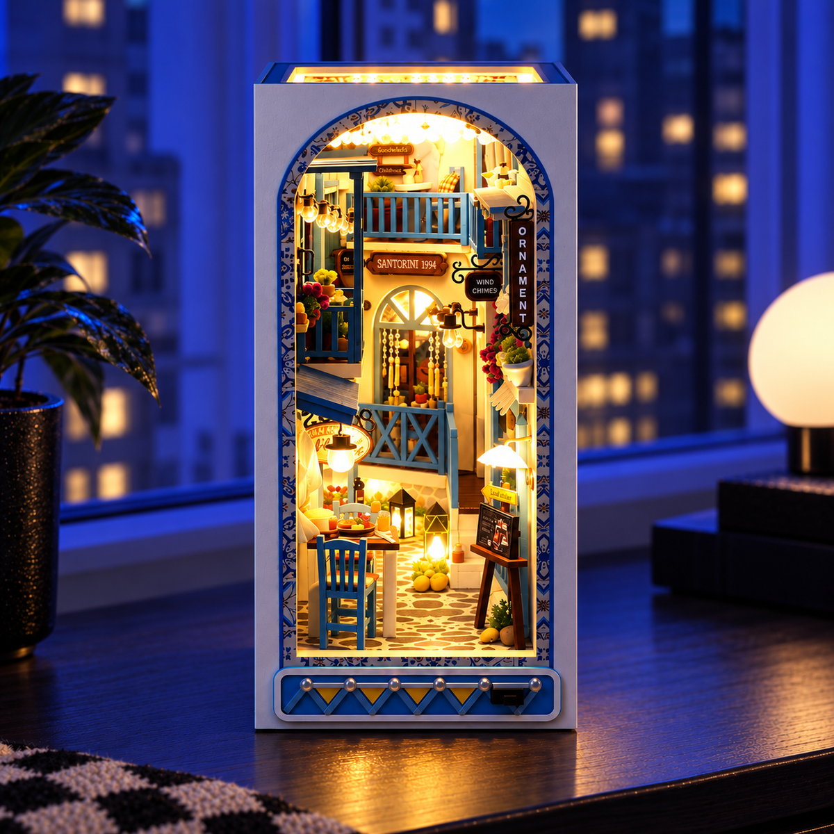 Book nook La Brise d’Azur dans un décor bleu nuit